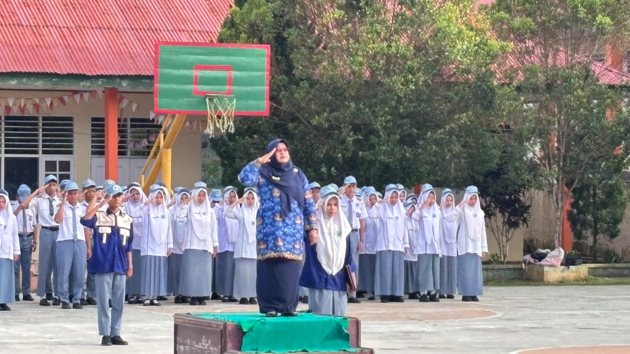 UPACARA PERINGATAN HARI LAHIR PANCASILA 1 JUNI 2026 DI SMAN 12 SIJUNJUNG