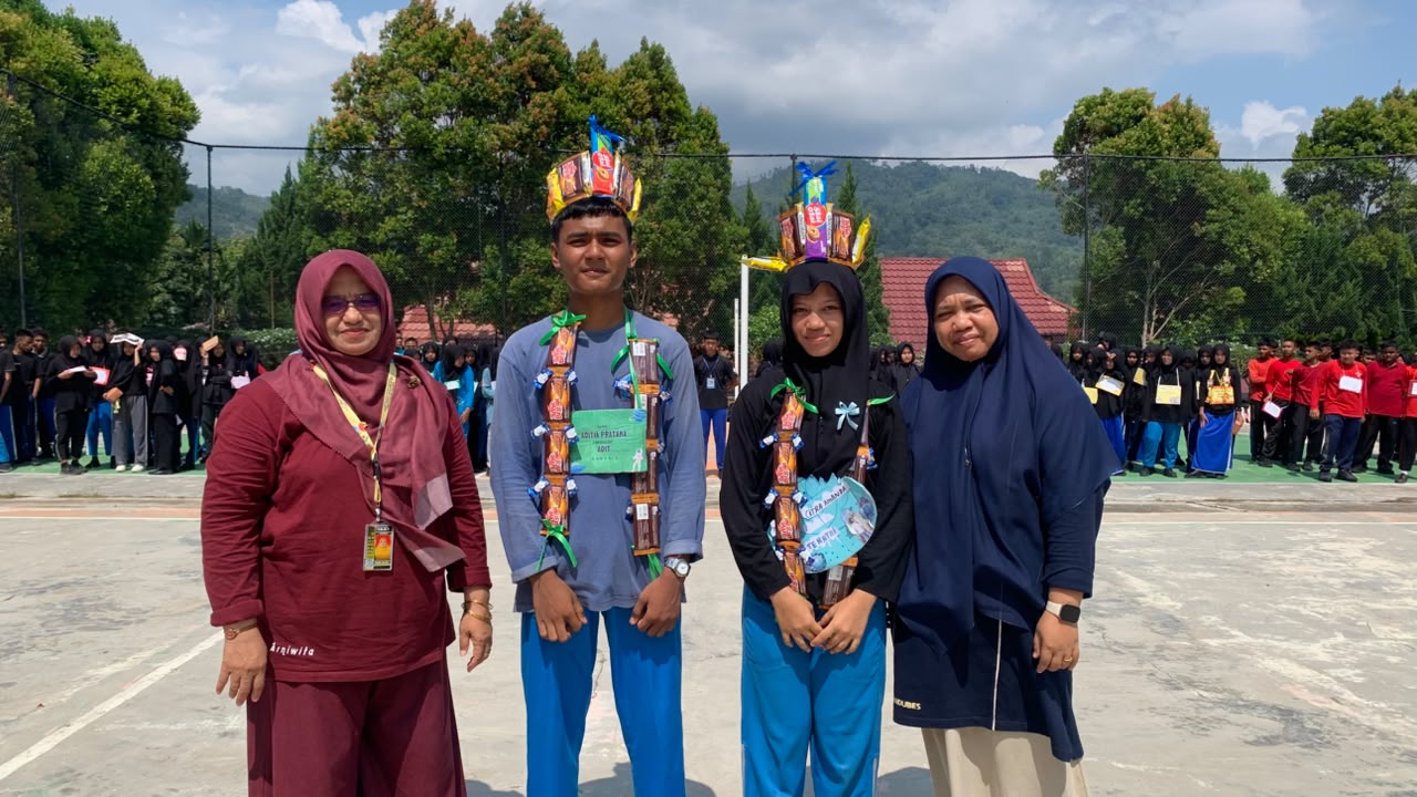 Hari Terakhir MPLS Ramah SMAN 12 Sijunjung Ditutup dengan Unjuk Karya, Pentas Seni, dan Apresiasi Peserta Didik Baru - foto 3